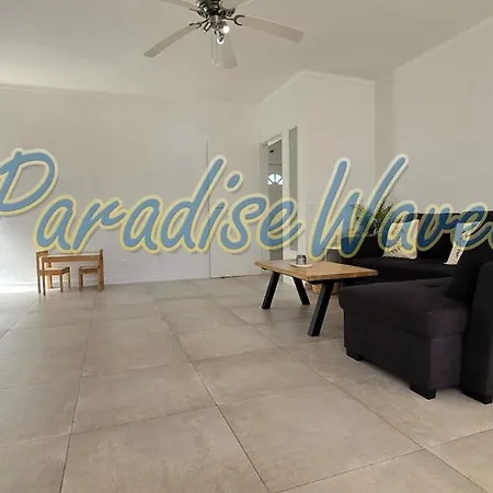 Piscine Privée - By Paradise Waves